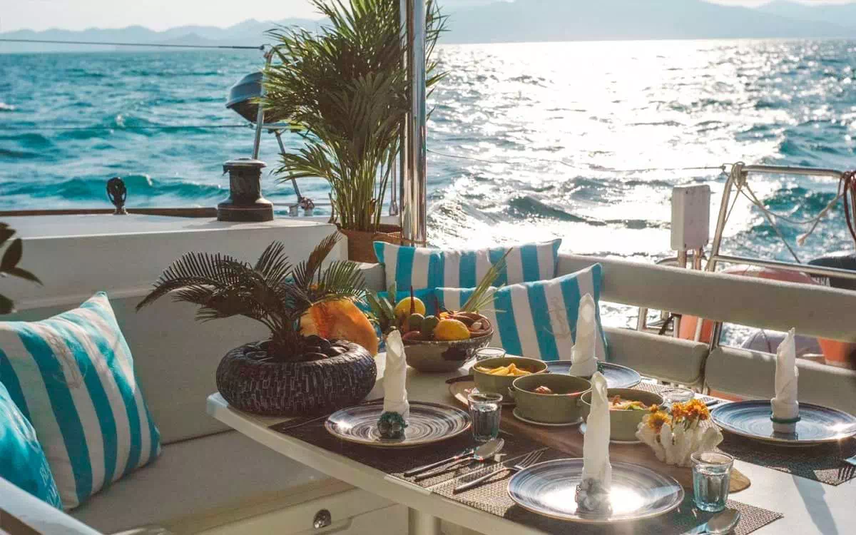 Charter Lagoon 400 Catamaran in Krabi view 8