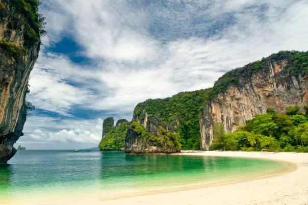 Ko Hong Island Tour by Longtail Boat From Krabi view 13